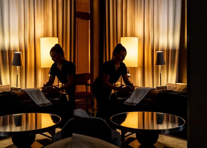 Hotel Cour Des Vosges - Evok Collection