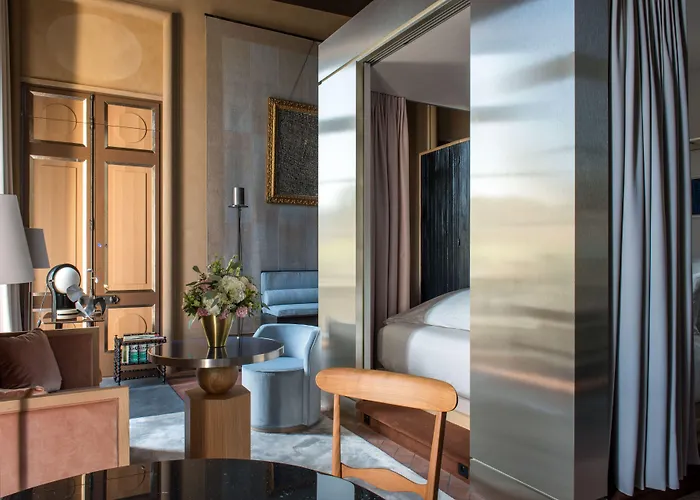 Cour Des Vosges - Evok Collection Hotel