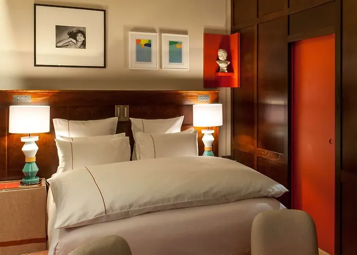 Hotel Cour Des Vosges - Evok Collection