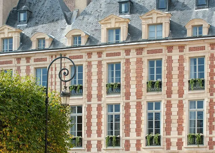 Hotel Cour Des Vosges - Evok Collection Parigi