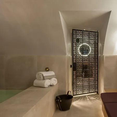 Cour Des Vosges - Evok Collection Hotel Paris