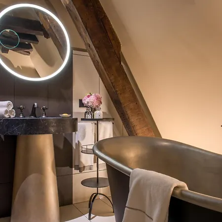 Otel Cour Des Vosges - Evok Collection 5*