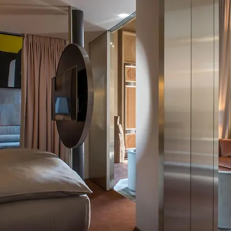 Cour Des Vosges - Evok Collection Hotel 5*
