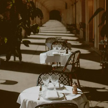 Cour Des Vosges - Evok Collection