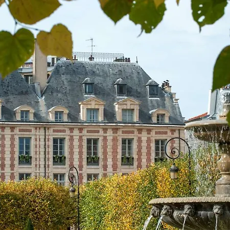 Cour Des Vosges - Evok Collection Париж
