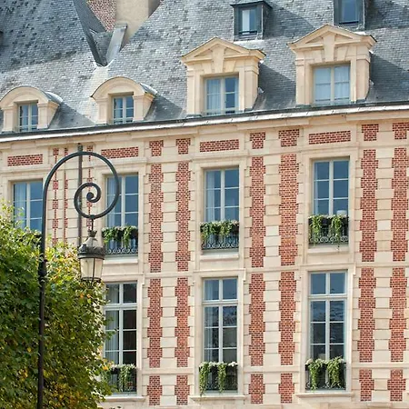 Hotel Cour Des Vosges - Evok Collection Paryż