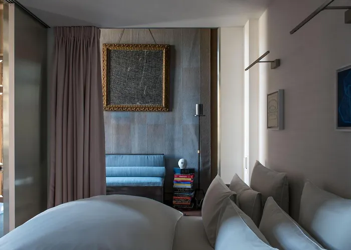 Hotel Cour Des Vosges - Evok Collection