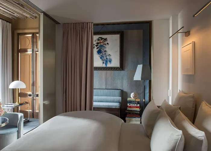 Hotel Cour Des Vosges - Evok Collection Parigi