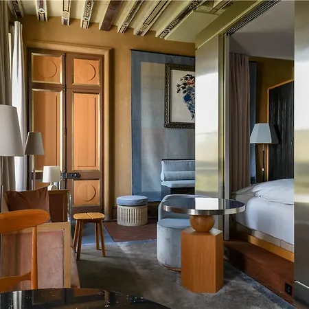 Cour Des Vosges - Evok Collection Hotel París
