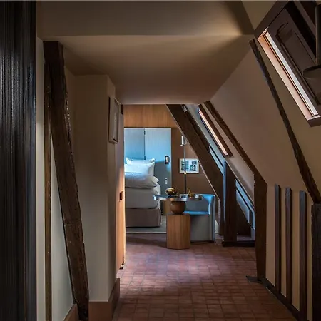 Cour Des Vosges - Evok Collection